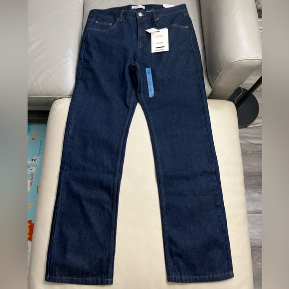 NWT - Pull & Bear Women’s Regular Straight Low Rise Jeans - Size 8, 10 - Picture 4 of 14